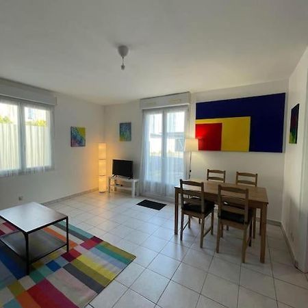 Maisonette Parking Prive Gratuit Doué-la-Fontaine Εξωτερικό φωτογραφία